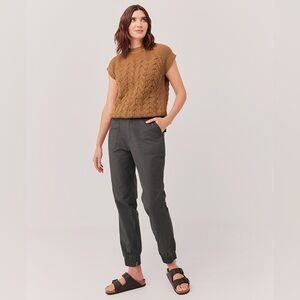 NWT Pact Women’s Storm Woven Utility Joggers